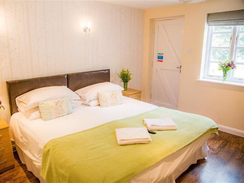 Stay And Relax At The Yew Tree Manuden Exterior foto